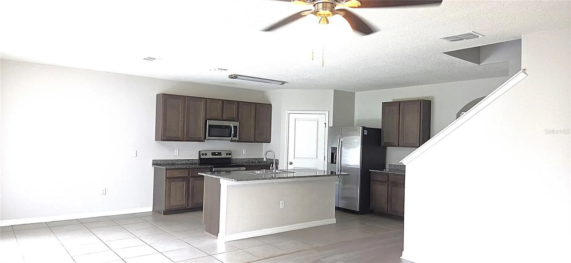 9628 Troncais Circle Thonotosassa FL 33592