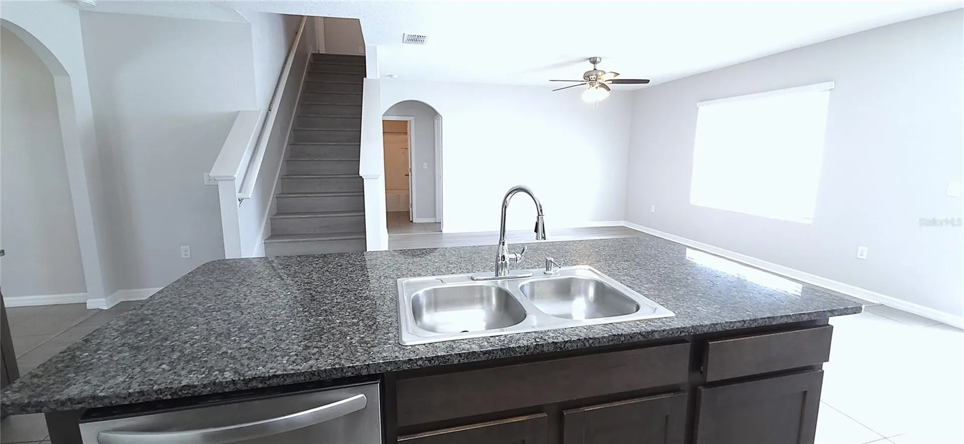 9628 Troncais Circle Thonotosassa FL 33592