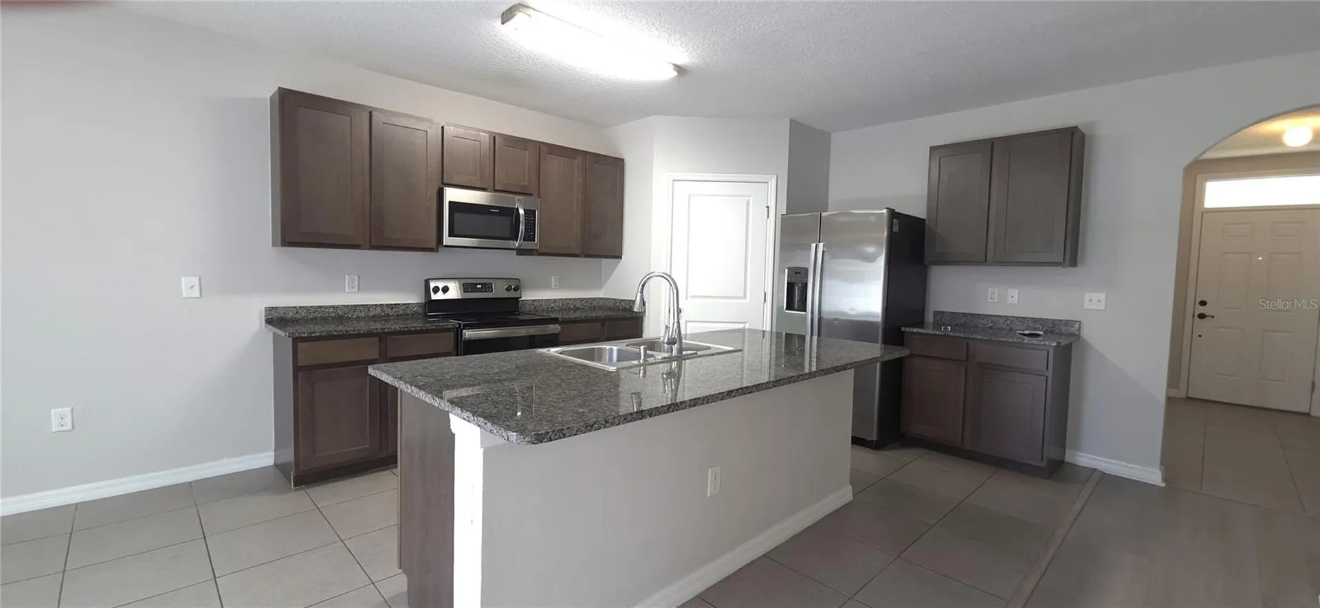 9628 Troncais Circle Thonotosassa FL 33592