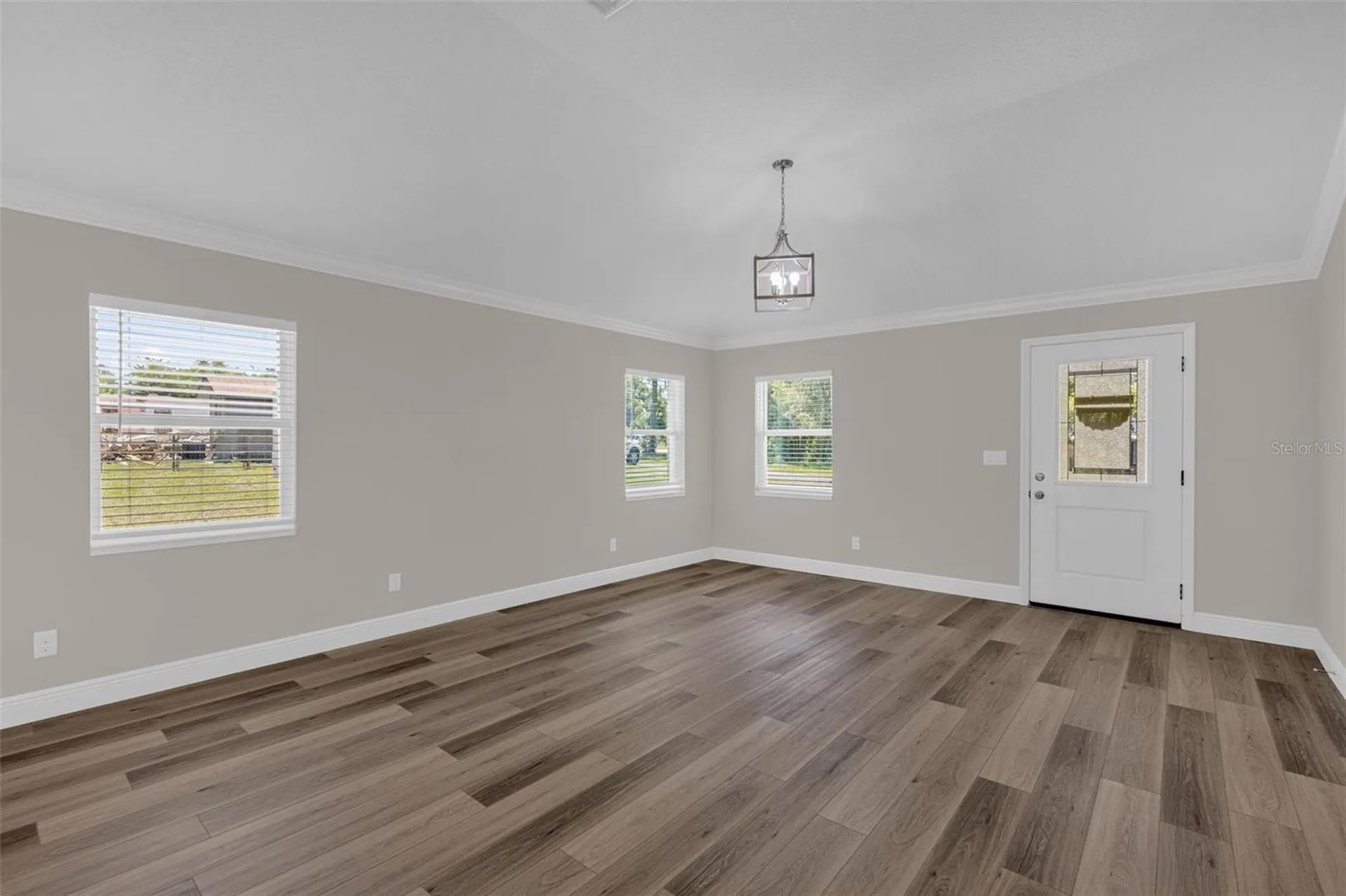 706 Stanley Avenue Wildwood FL 34785