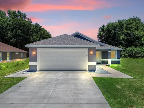 706 Stanley Avenue Wildwood FL 34785