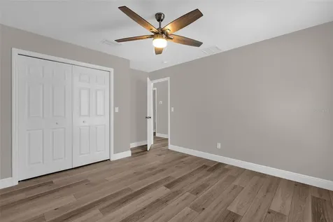 706 Stanley Avenue Wildwood FL 34785