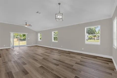706 Stanley Avenue Wildwood FL 34785