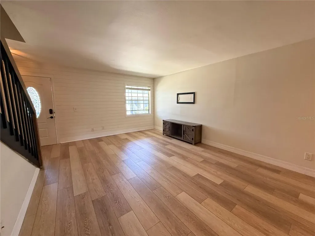 4821 W Mcelroy Avenue Tampa FL 33611