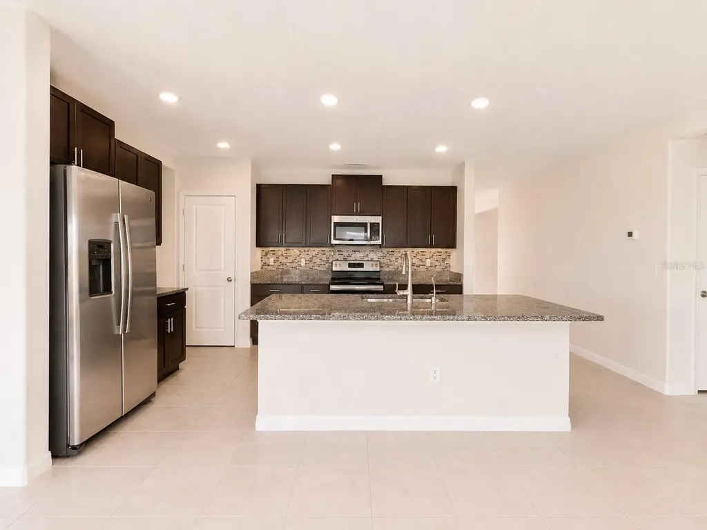 5462 Grays Harbor Court Wimauma FL 33598