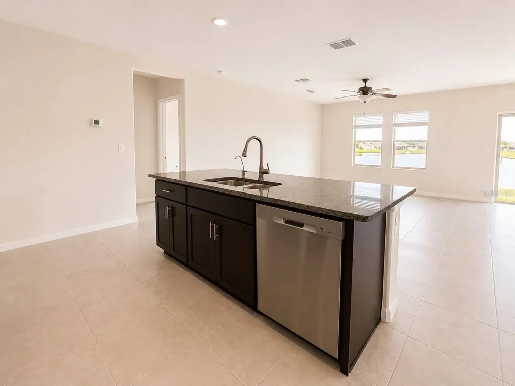 5462 Grays Harbor Court Wimauma FL 33598