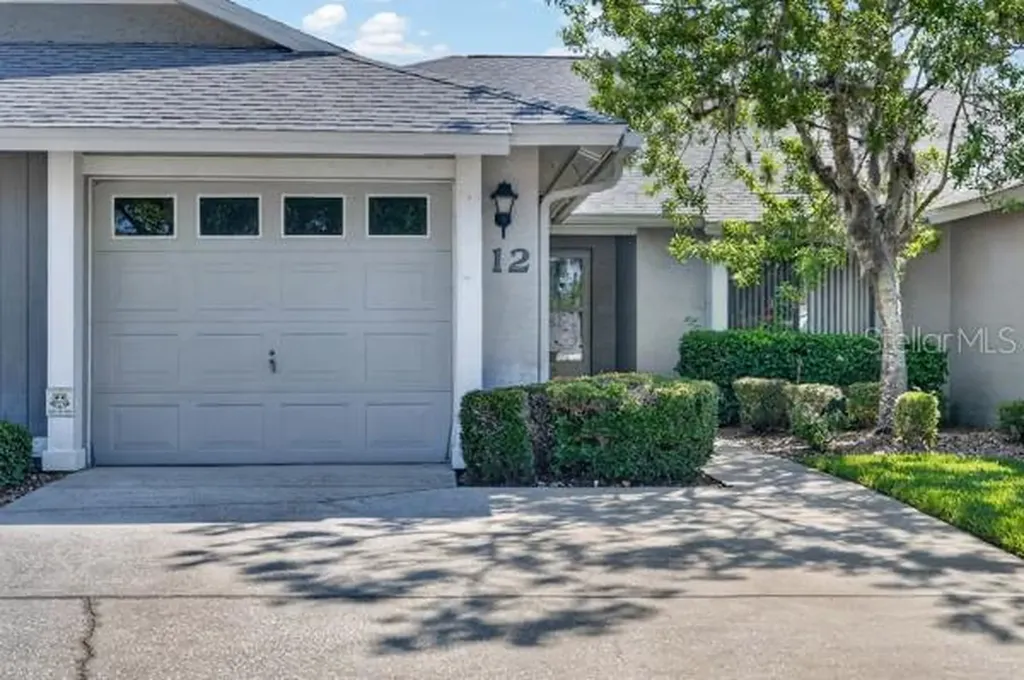12 Lake Forest Circle N Palm Coast FL 32137