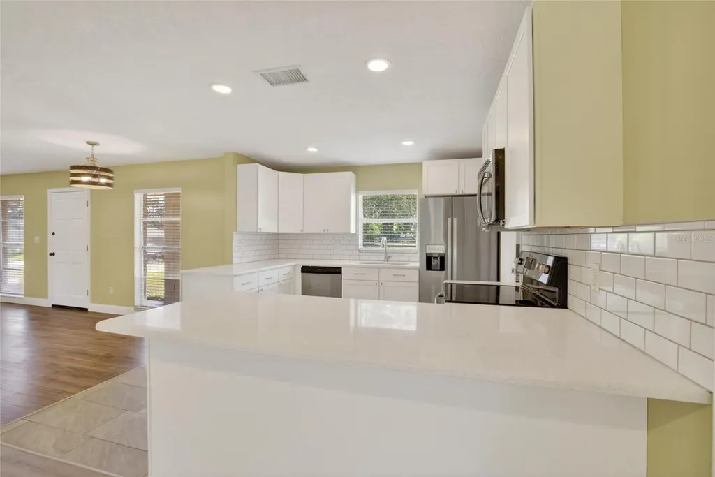 2340 Merrily Circle S Seffner FL 33584