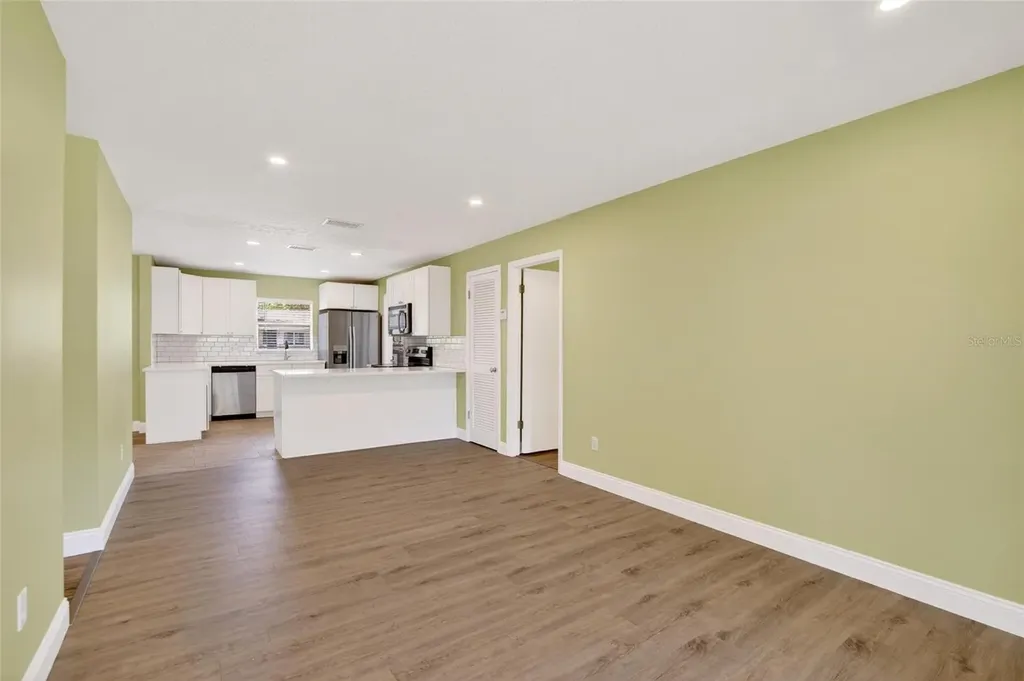 2340 Merrily Circle S Seffner FL 33584