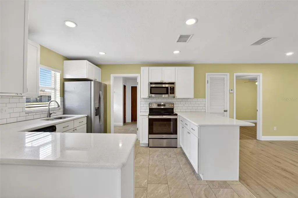 2340 Merrily Circle S Seffner FL 33584