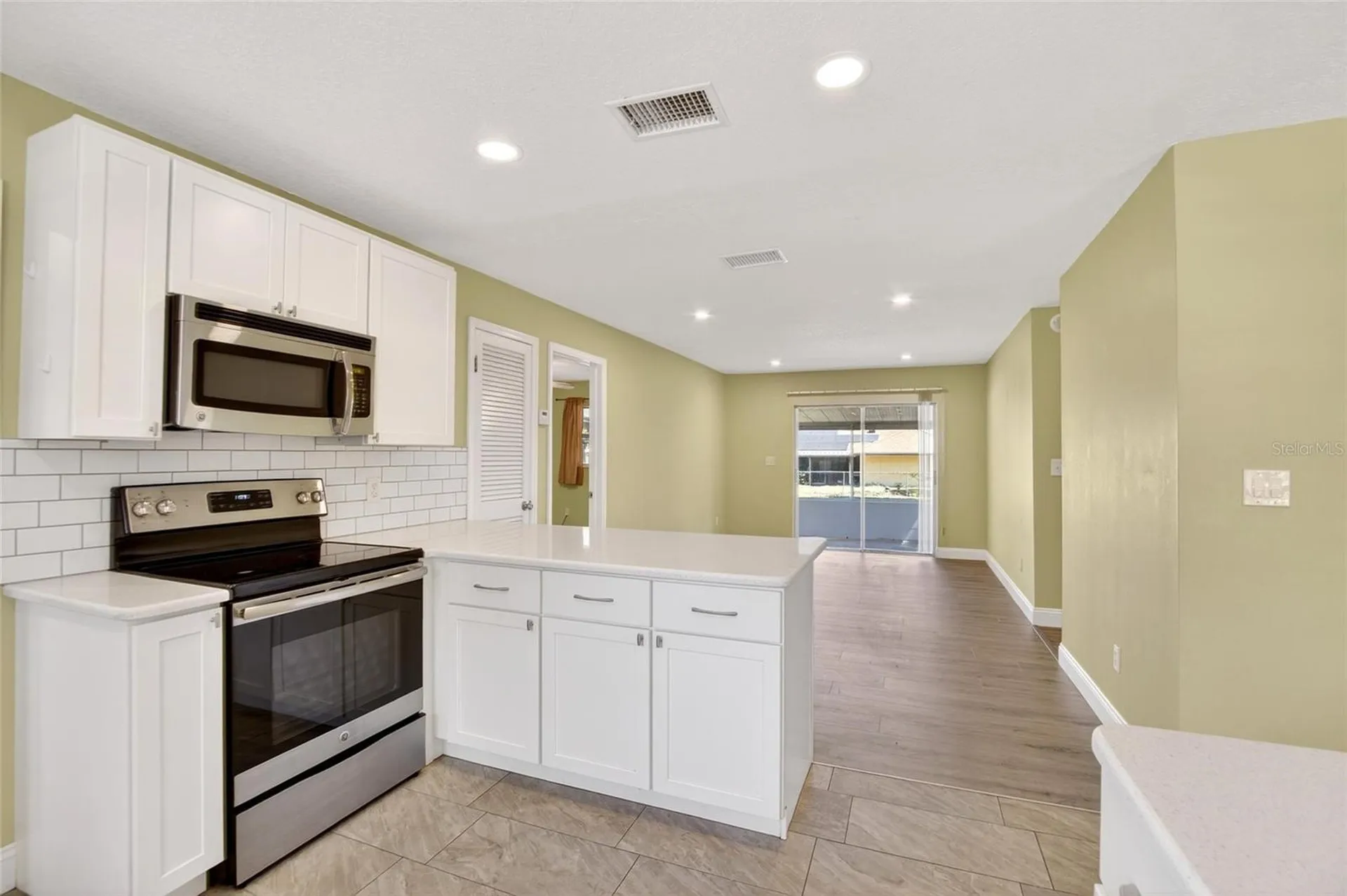 2340 Merrily Circle S Seffner FL 33584