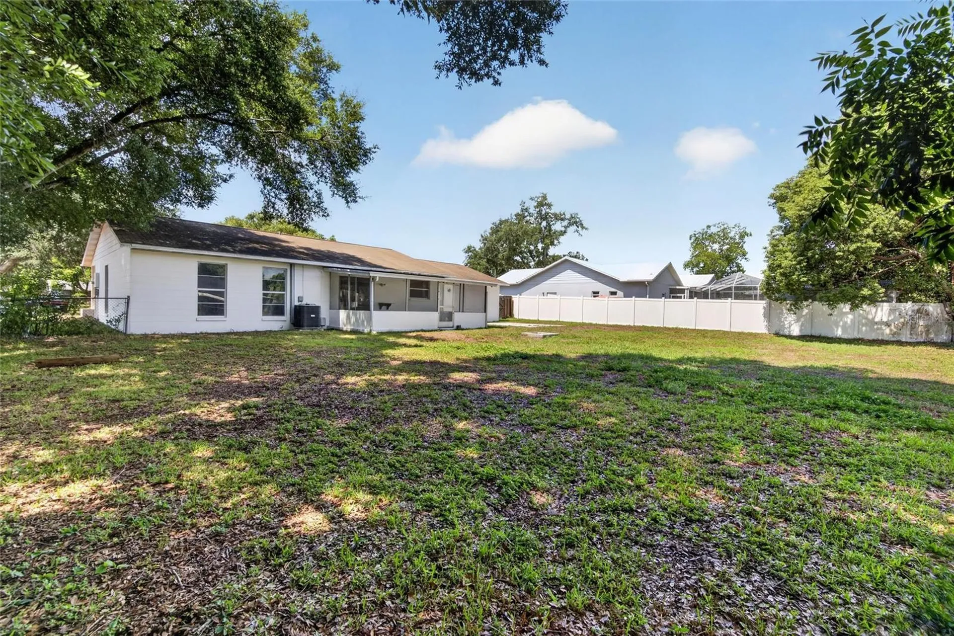 2340 Merrily Circle S Seffner FL 33584