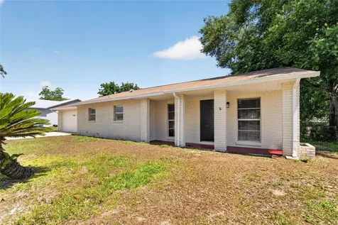 2340 Merrily Circle S Seffner FL 33584