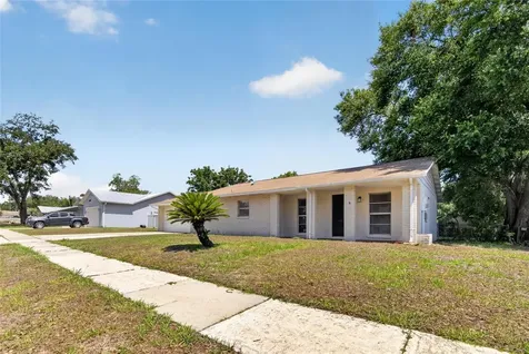 2340 Merrily Circle S Seffner FL 33584