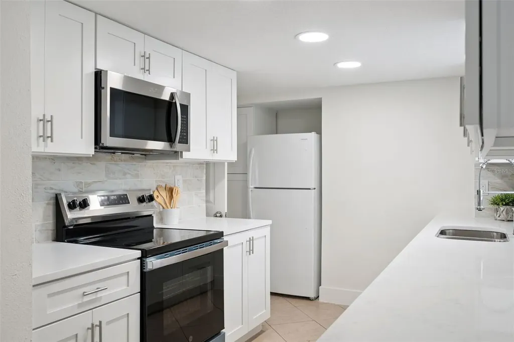 7019 Alvina Way Orlando FL 32822