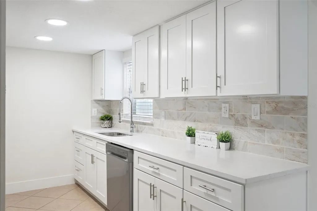 7019 Alvina Way Orlando FL 32822
