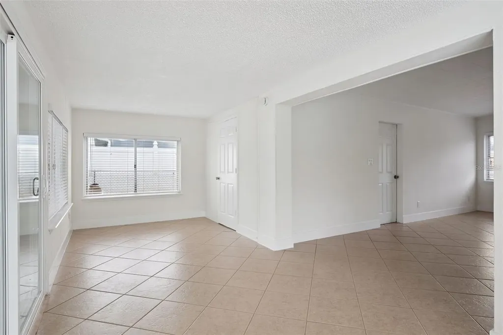 7019 Alvina Way Orlando FL 32822