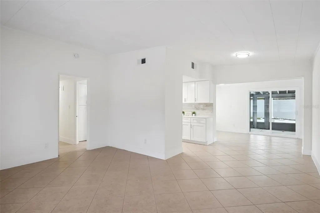 7019 Alvina Way Orlando FL 32822