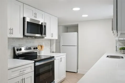 7019 Alvina Way Orlando FL 32822