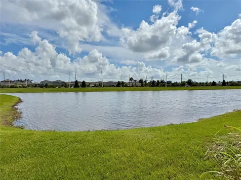 9544 Sandy Bluffs Circle Parrish FL 34219