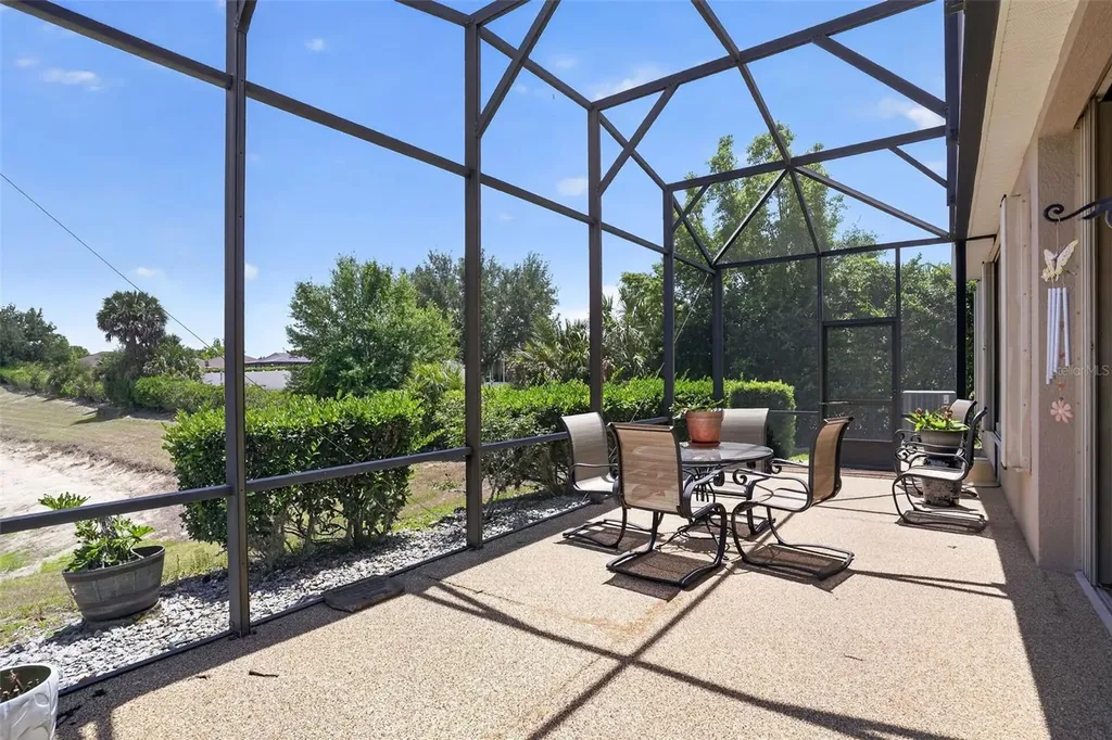 24001 Robinwood Street Leesburg FL 34748
