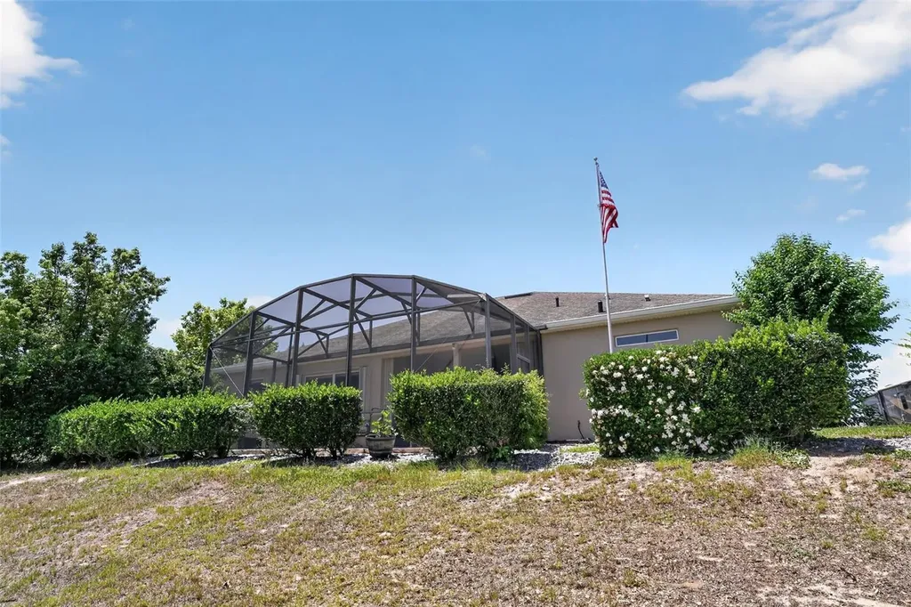 24001 Robinwood Street Leesburg FL 34748