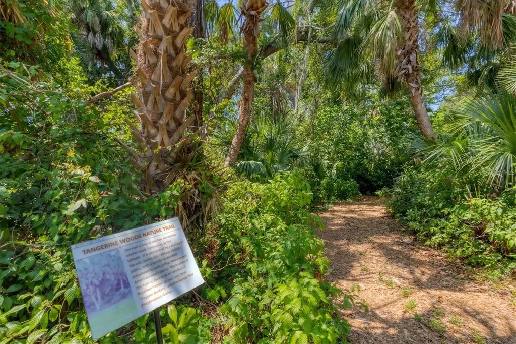807 Seabrooke Drive Englewood FL 34223