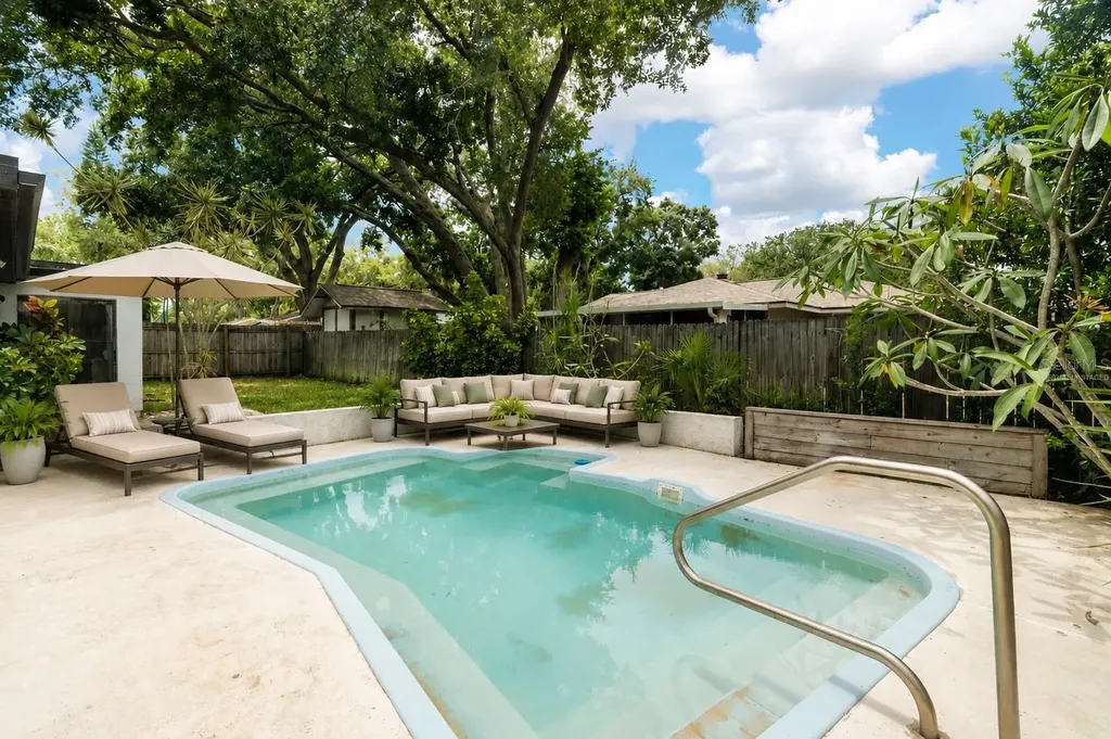 3042 Hanna Court Palm Harbor FL 34684
