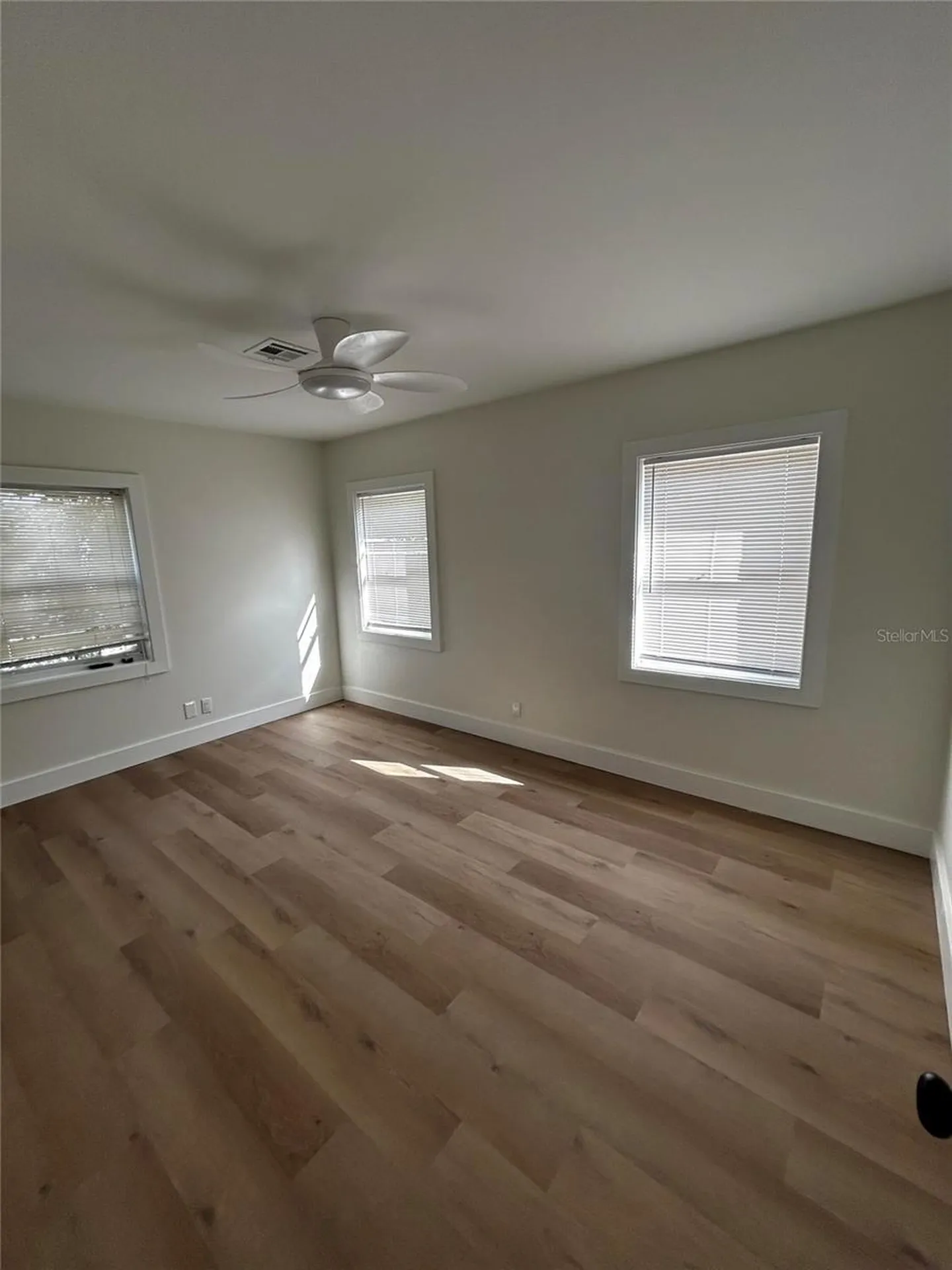 10206 N Oakleaf Avenue Tampa FL 33612
