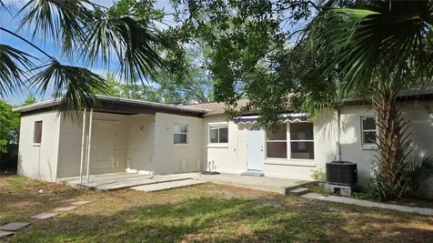 10206 N Oakleaf Avenue Tampa FL 33612