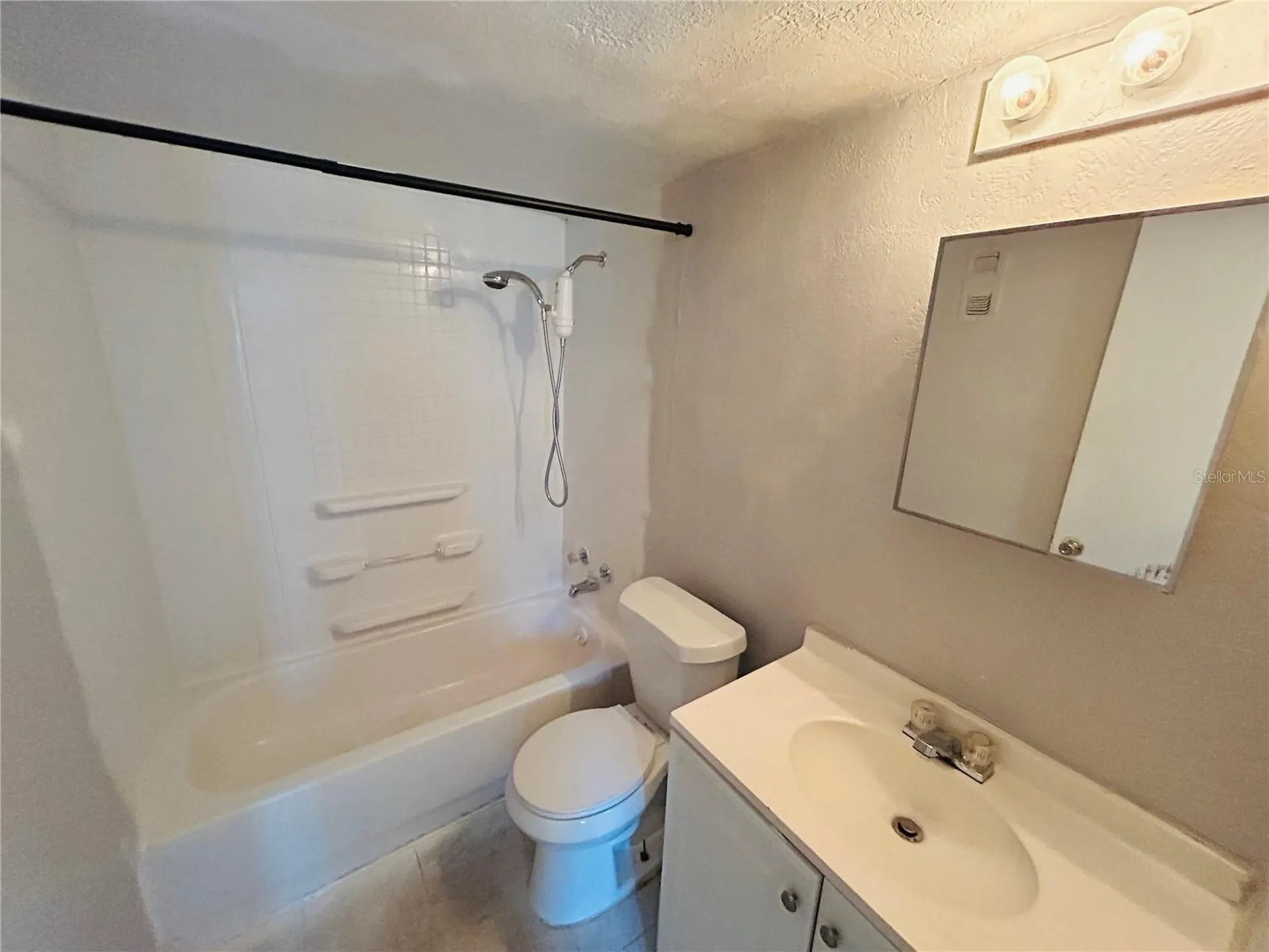 2751 L B Mcleod Road Orlando FL 32805