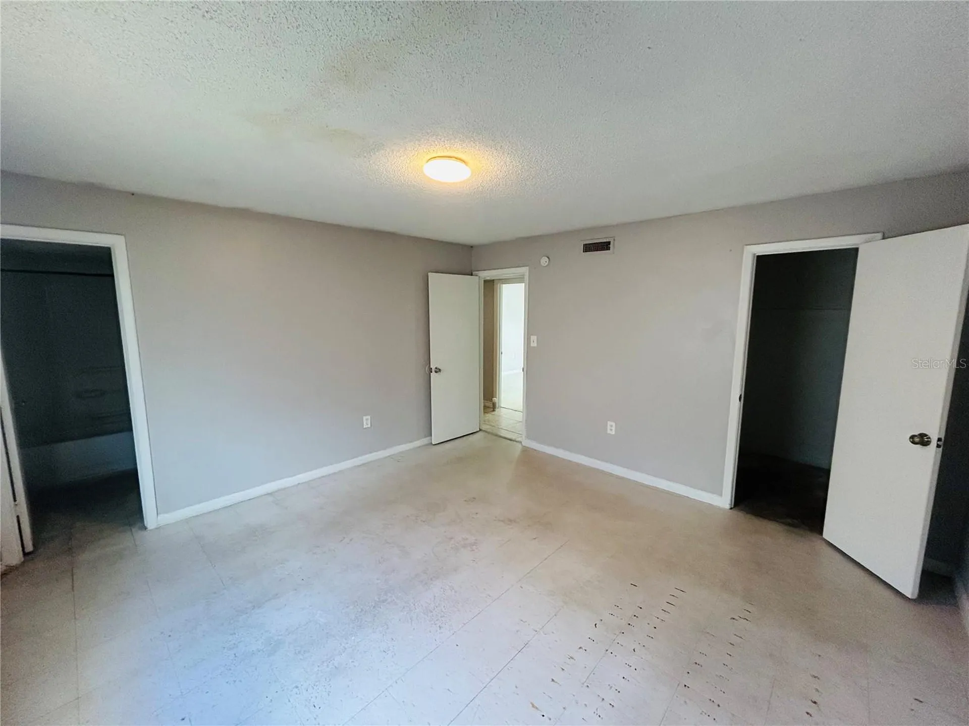 2751 L B Mcleod Road Orlando FL 32805