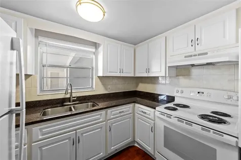 3036 6th Avenue N St Petersburg FL 33713