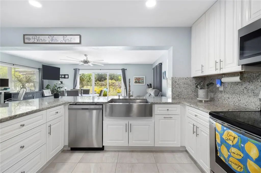 1930 74th Avenue N St Petersburg FL 33702