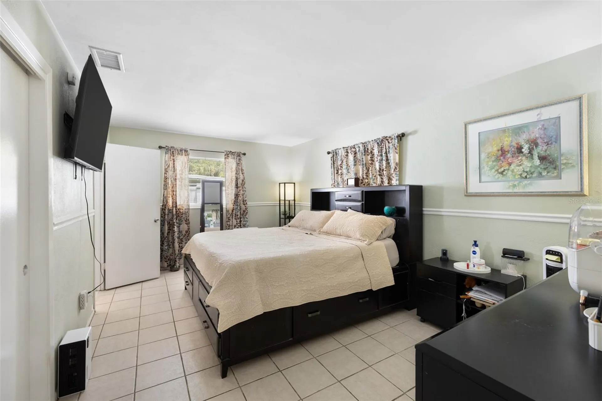 1930 74th Avenue N St Petersburg FL 33702