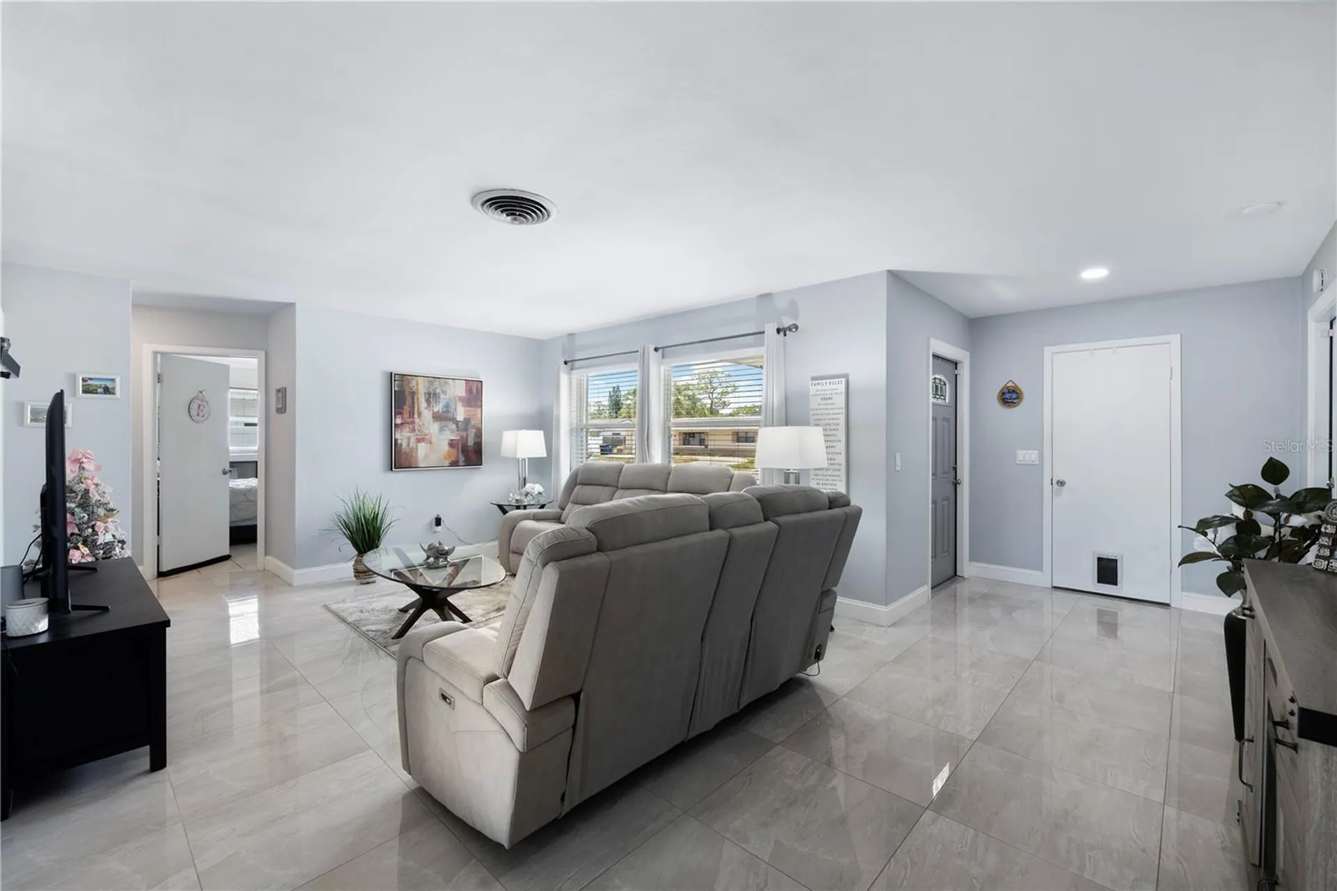 1930 74th Avenue N St Petersburg FL 33702