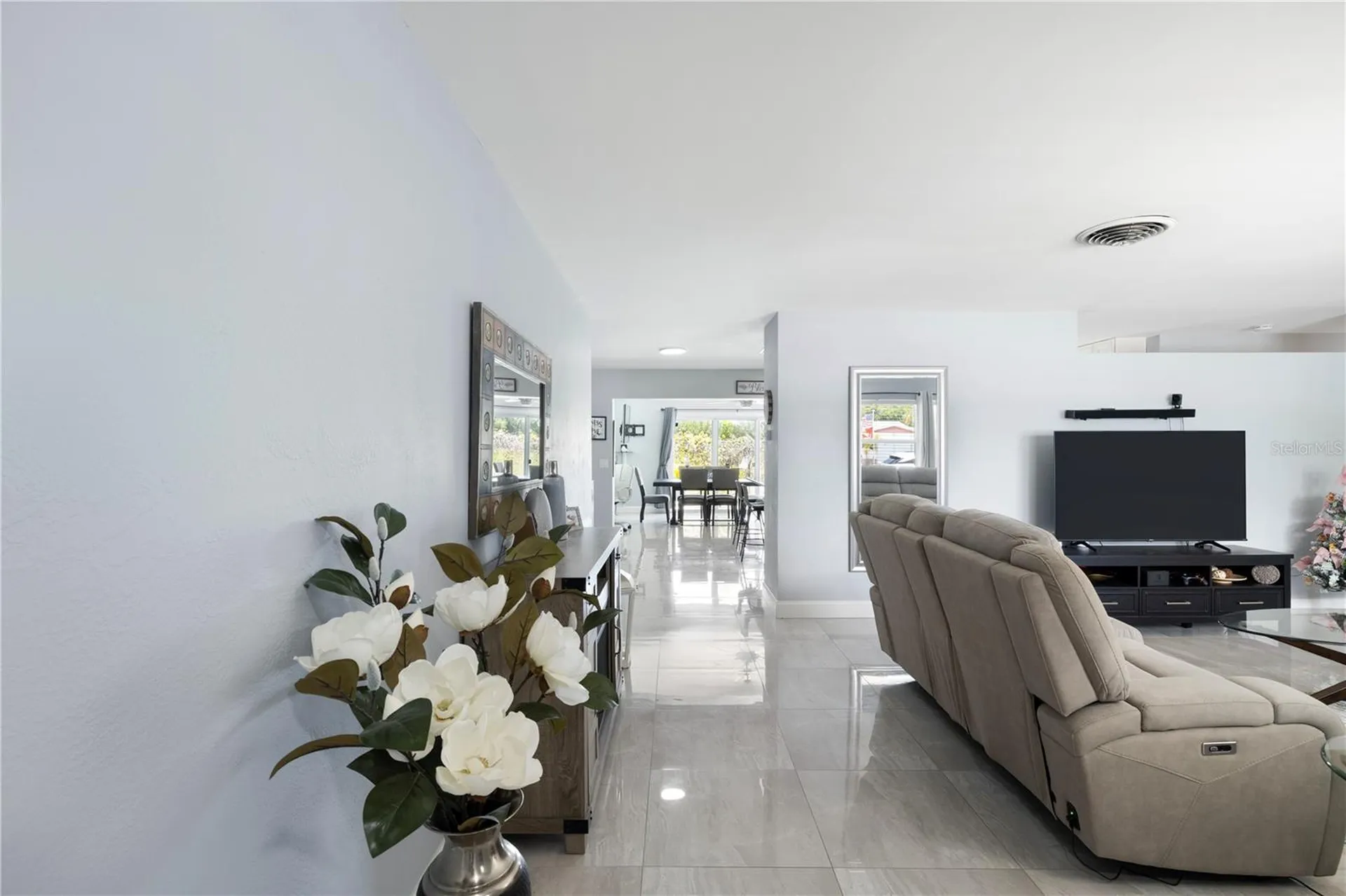 1930 74th Avenue N St Petersburg FL 33702