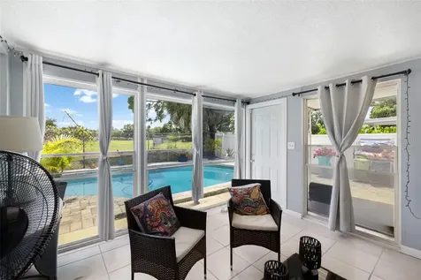 1930 74th Avenue N St Petersburg FL 33702