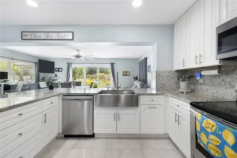 1930 74th Avenue N St Petersburg FL 33702