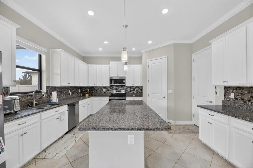 2905 Hilliard Drive Wesley Chapel FL 33543