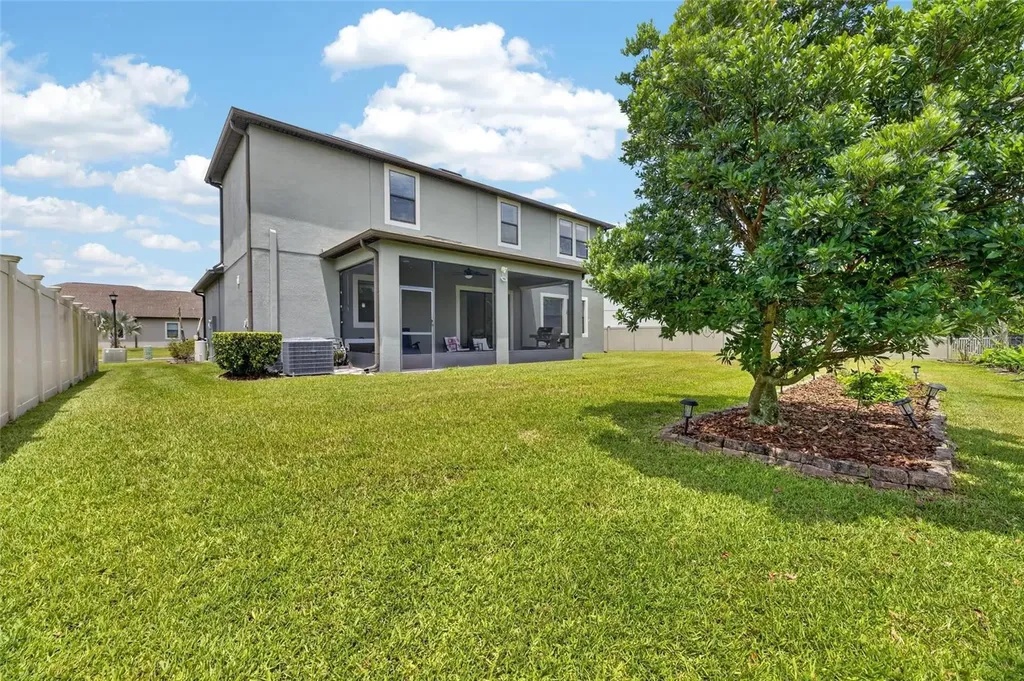 2905 Hilliard Drive Wesley Chapel FL 33543