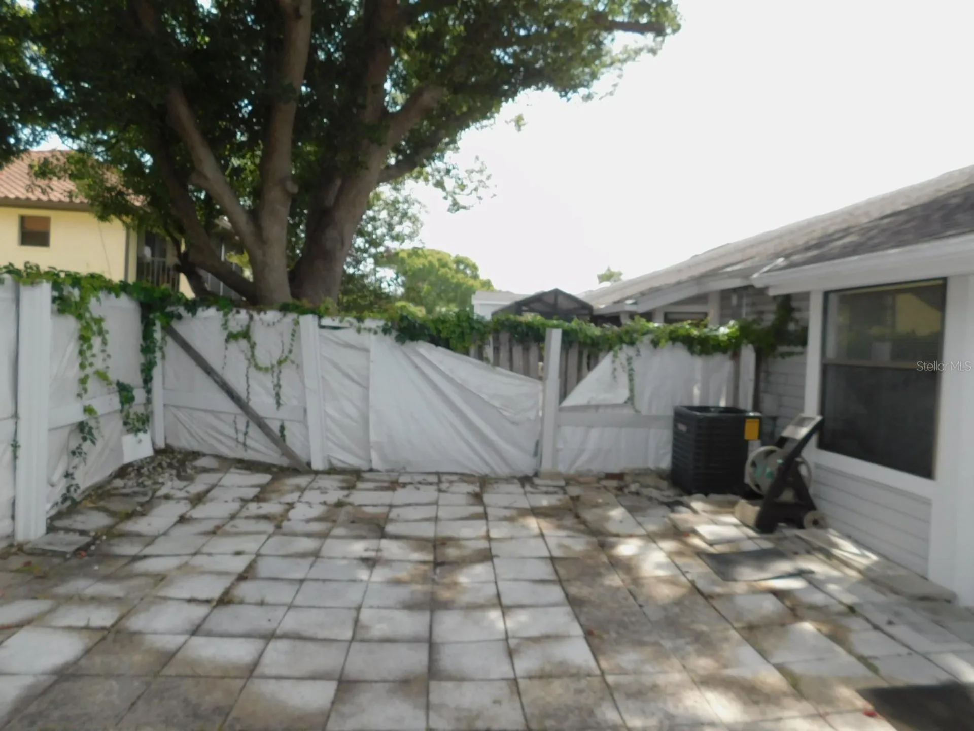 2496 Alhambra Court Clearwater FL 33761