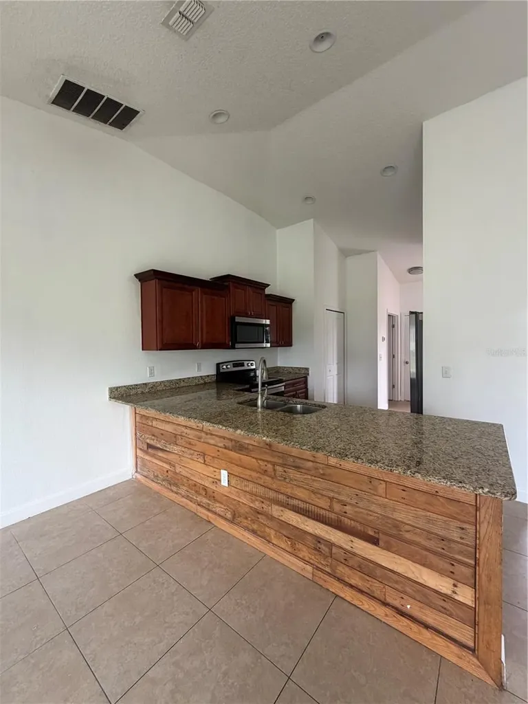 28 Bolton Court Kissimmee FL 34758