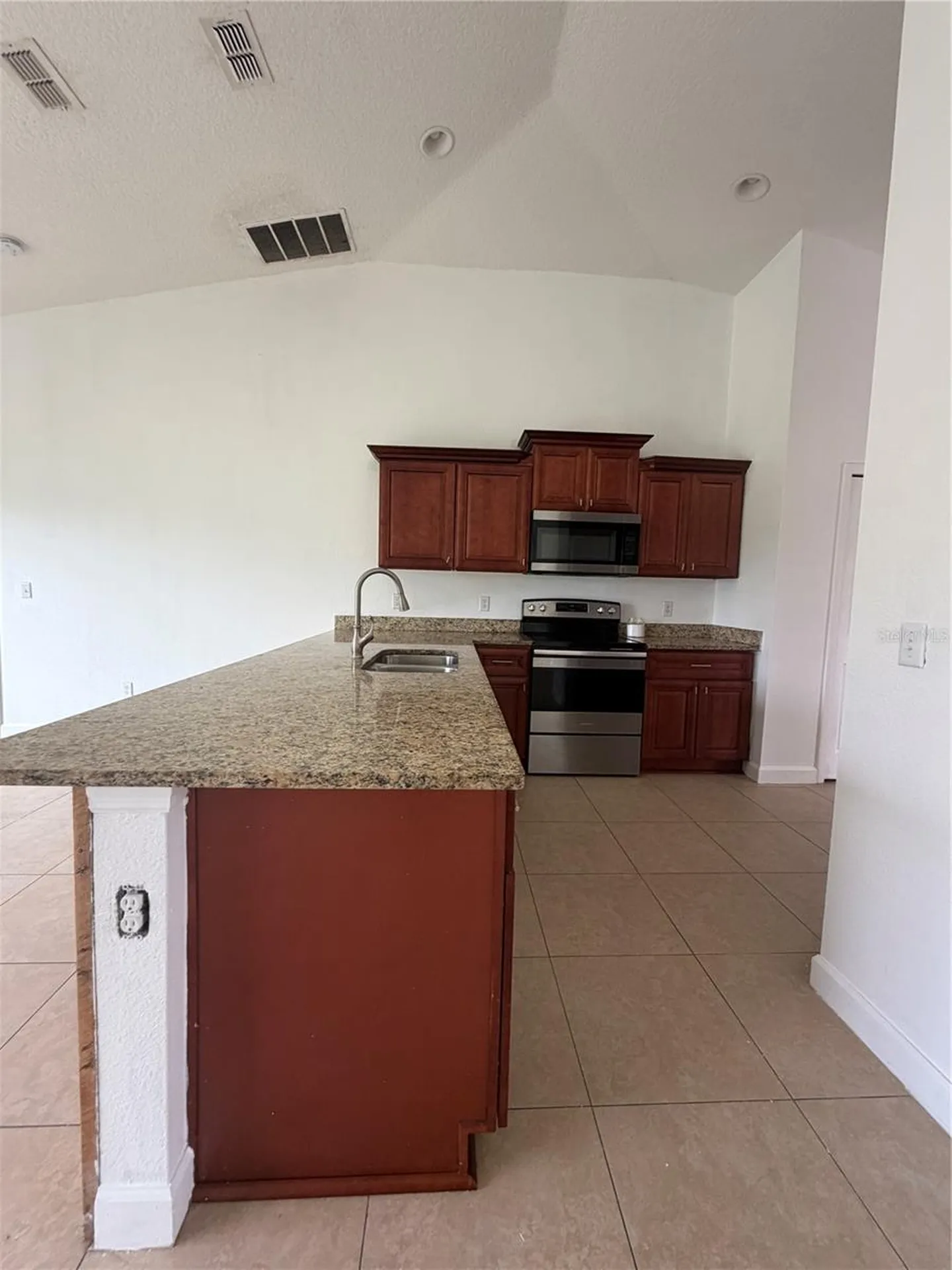 28 Bolton Court Kissimmee FL 34758