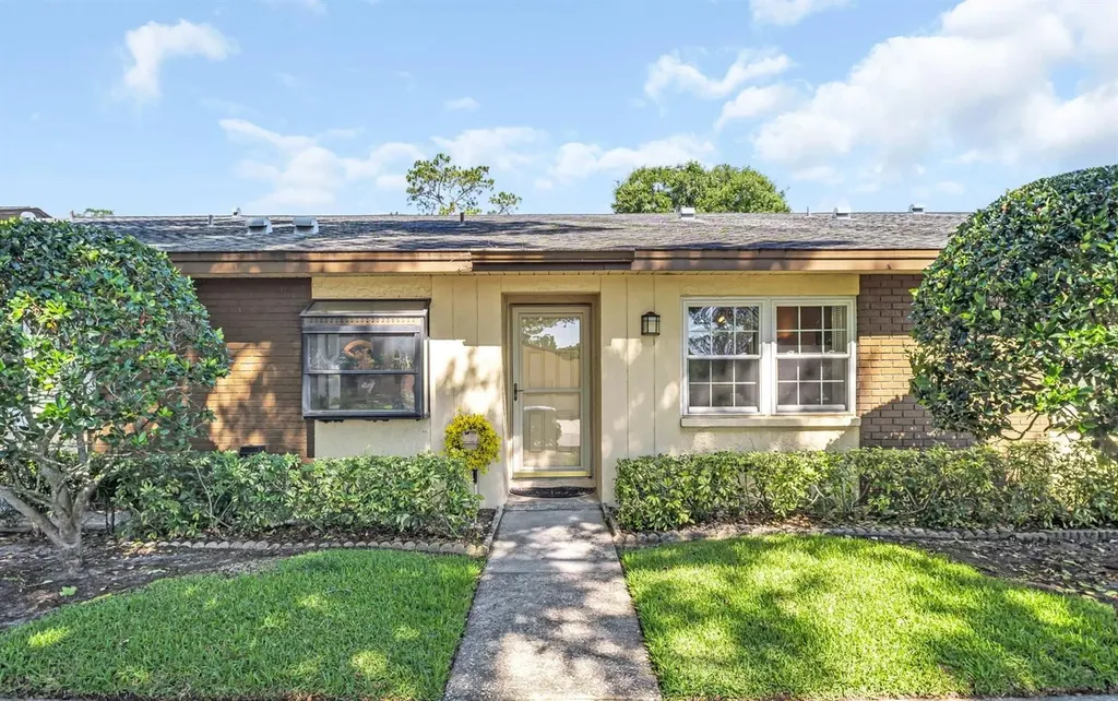 860 Maclaren Drive N Palm Harbor FL 34684