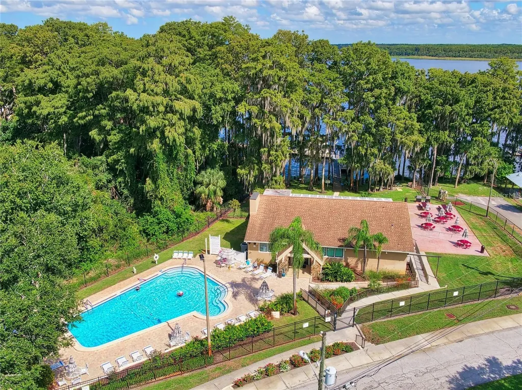 860 Maclaren Drive N Palm Harbor FL 34684