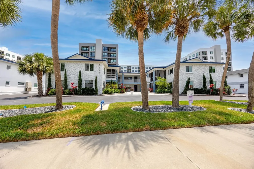 4340 37th Street S St Petersburg FL 33711