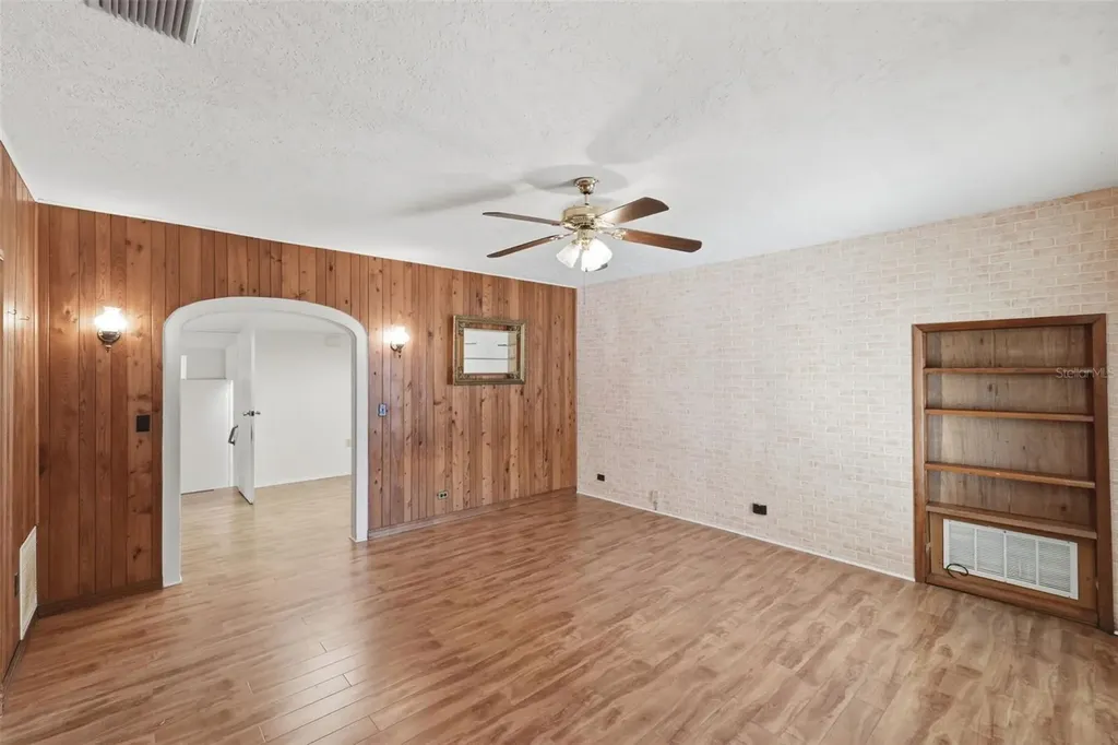 2101 E Grant Avenue Orlando FL 32806