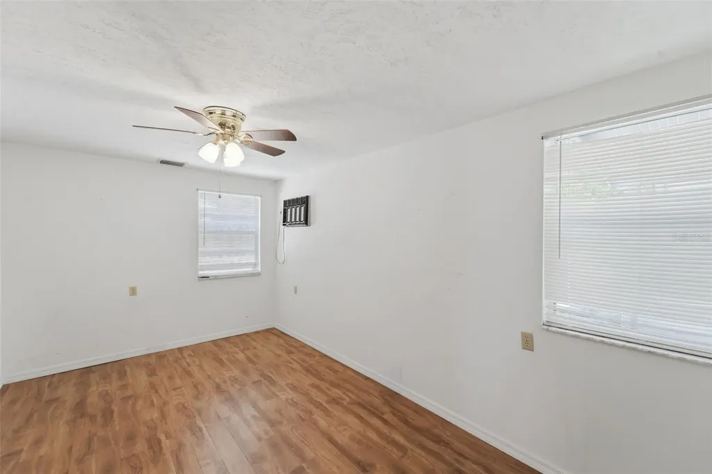 2101 E Grant Avenue Orlando FL 32806