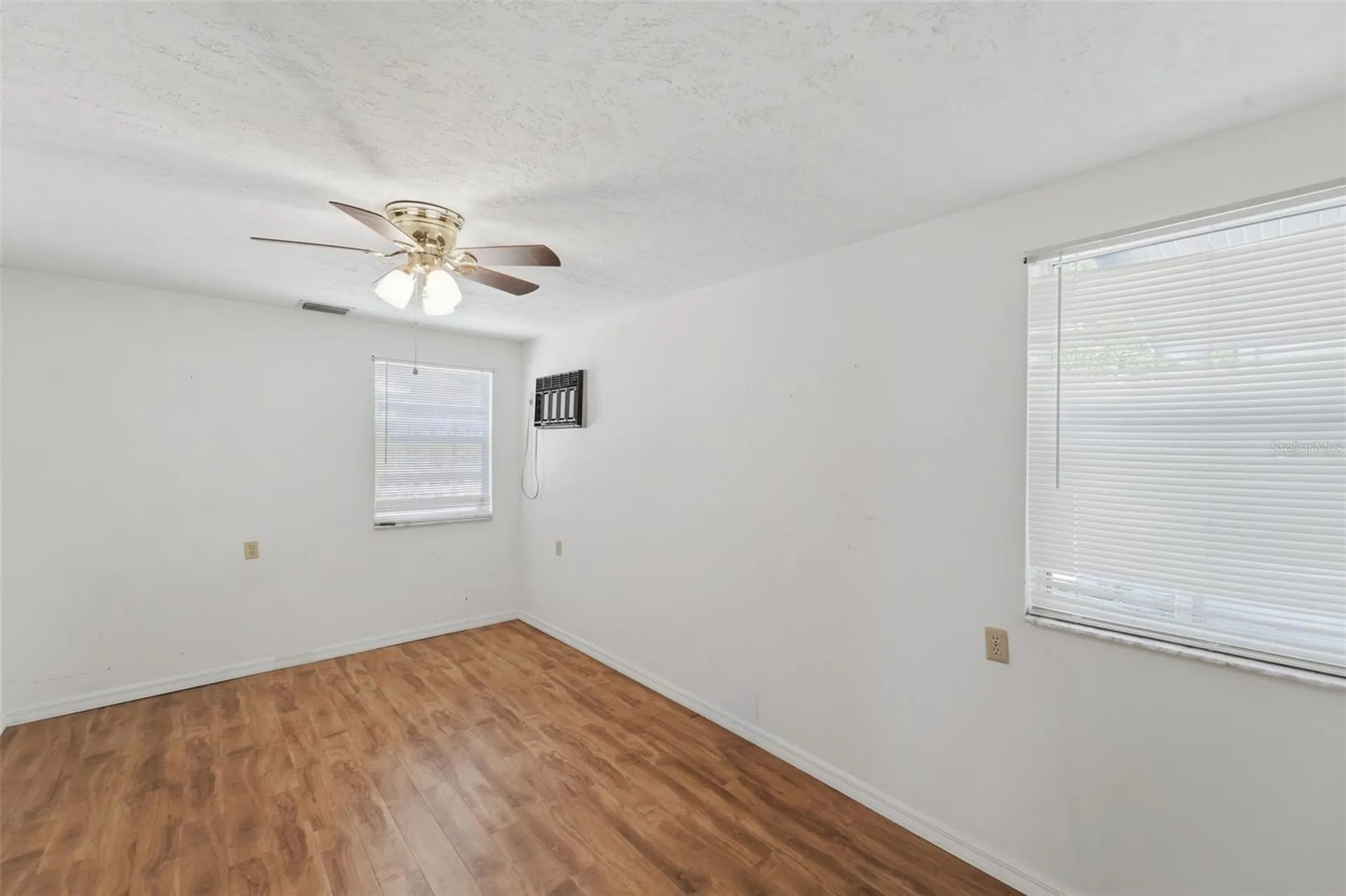 2101 E Grant Avenue Orlando FL 32806